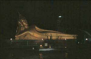 Hhlen-Buddha in Phang-nga (klick zum Verfgrssern)